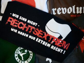 Der Hamburger Verein «Laut gegen Nazis» hat sich rechtsextreme Kürzel rechtlich schützen lassen und kann nun einschlägige Shops abmahnen.