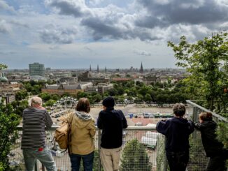 Die Zahl der Touristen, die in Hamburg übernachten, wächst stetig.