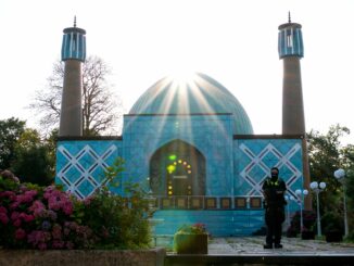 Nach der Beschlagnahme der Moschee durch den Bund beginnt die Diskussion um eine künftige Nutzung.