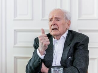 SPD-Urgestein Klaus von Dohnanyi kritisiert die Russland-Politik des Kanzlers. (Archivbild)