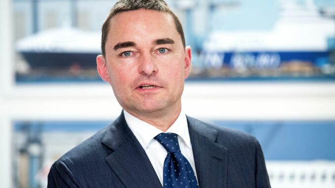 Schlechte Nachrichten für die Werft FSG von Lars WIndhorst. (Archivbild)