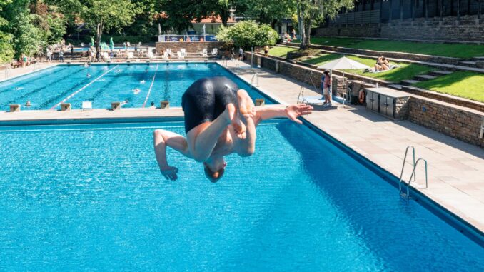 Der Sommer hat nicht nur sehr spät angefangen, er war dann auch eher wechselhaft. (Archivbild)