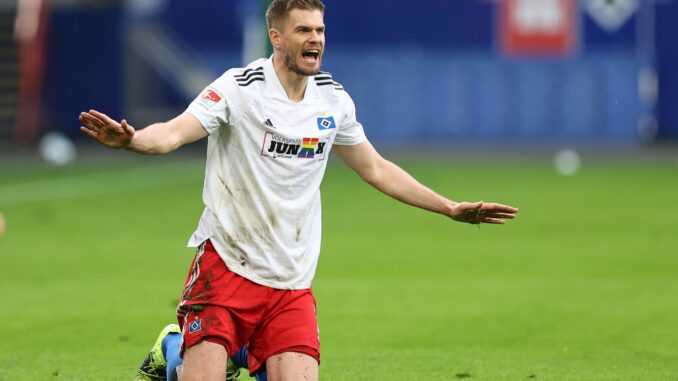 Zweitliga-Rekordtorschütze Simon Terodde traf auch für den HSV.