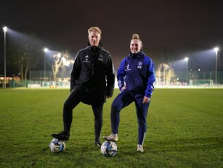 Umzug in den Volkspark: HSV-Trainer Marwin Bolz und Abwehrspielerin Sarah Stöckmann sind mit ihrem Team künftig neben dem Volksparkstadion zu sehen.