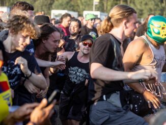 Bislang verläuft das Wacken Open Air laut Polizei weitgehend friedlich.