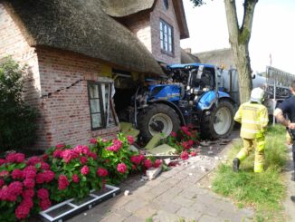 Das beschädigte Wohnhaus in Nieblum auf Föhr.