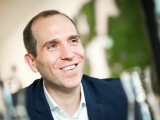 Der Landesvorstand der CDU Hamburg hat Partei- und Fraktionschef Dennis Thering als Spitzenkandidat für die Bürgerschaftswahl nominiert. Das letzte Wort hat eine Landesvertreterversammlung am 7. September.