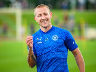 Holstein-Kapitän Lewis Holtby verlor mit dem Aufsteiger zum vierten Mal in Serie.