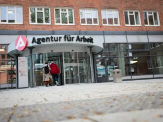 Die Zahl der Arbeitslosen in Hamburg ist im August um 2,5 Prozent gestiegen.