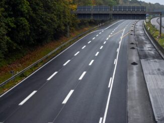 Es kommt häufig vor, dass Autobahnen wegen Arbeiten vollständig gesperrt werden müssen. (Symbolfoto)