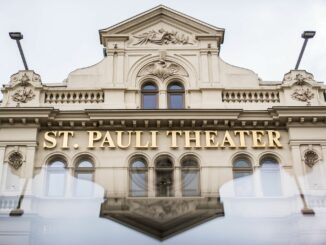 Dennis Svensson spielt am St. Pauli Theater. (Archivbild)