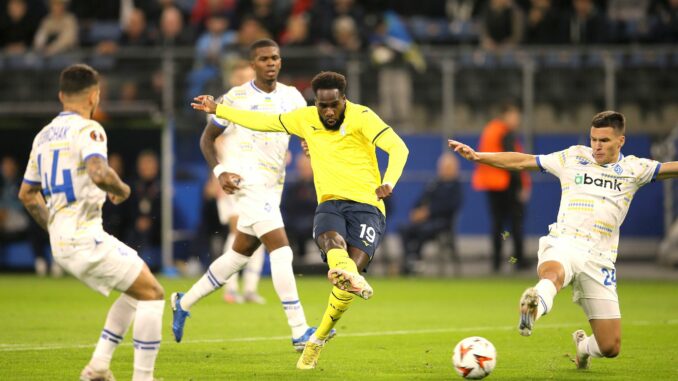 Boulaye Dia trifft zum 1:0 für Lazio Rom gegen Dynamo Kiew im Volksparkstadion.