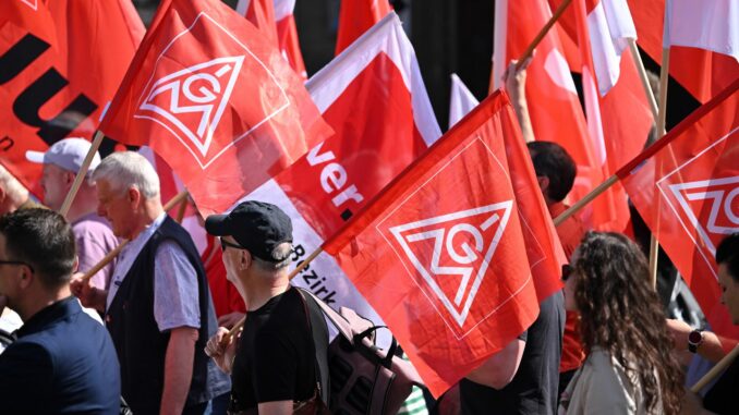 Im Herbst wollen die Gewerkschaften in Schleswig-Holstein vor Betrieben für mehr Tariftreue werben. (Symbolbild)