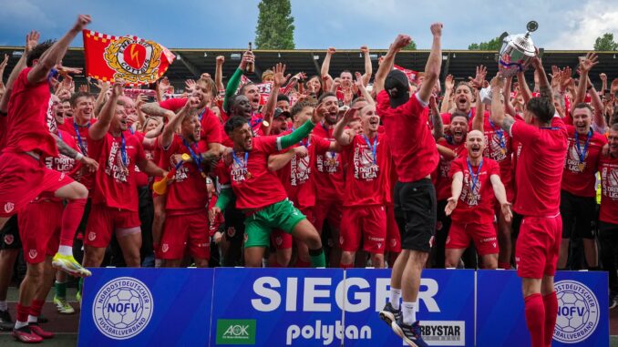 Energie Cottbus stieg in der vergangenen Saison direkt in die 3. Liga auf.