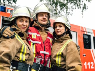 Manchmal wie Feuer und Wasser: Meike (Katja Danowski), Rainer (Merlin Sandmeyer) und Anja (Nadja Becker