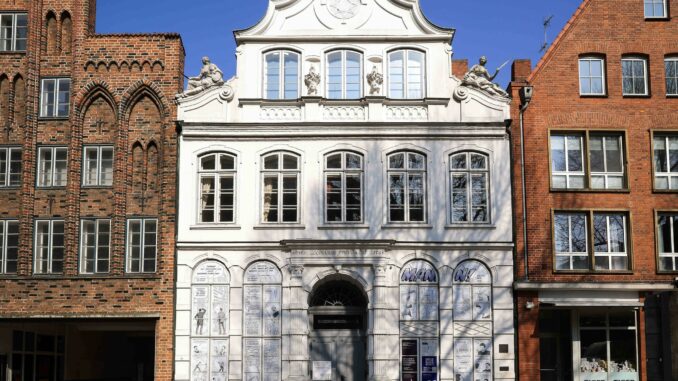 Zum 100. Jubiläum des Romans «Der Zauberberg» zeigt die Stadt Lübeck eine große Ausstellung. Wegen des Umbaus des Buddenbrookhauses  ist die Schau im Museumsquartier St. Annen zu sehen. (Archivbild)