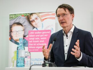 Bundesgesundheitsminister Lauterbach will bedarfsnotwendige Kliniken wie das Evangelische Krankenhaus Alsterdorf über die Krankenhausreform besser absichern.