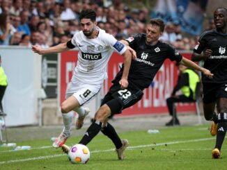 Mittelfeldspieler Jonas Meffert hat seinen Vertrag beim HSV vorzeitig verlängert.