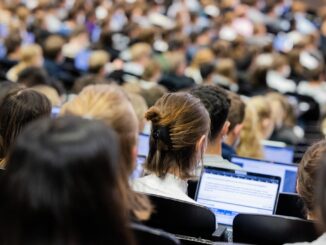 Studierende in Schleswig-Holstein sollen zukünftig eine Verwaltungsgebühr in Höhe von 60 Euro pro Semester bezahlen. (Symbolbild)