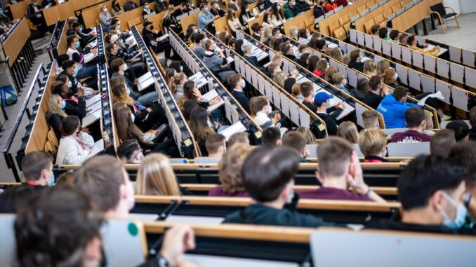 Studenten im Hörsaal. (Archivfoto)