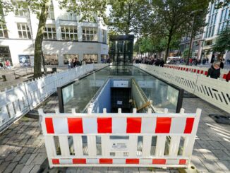 Die öffentliche Toilette an der Mönckebergstraße wurde für rund zwei Millionen Euro saniert, musste wegen eines Wasserschadens drei Monate später schon wieder geschlossen werden. (Foto-Archiv)