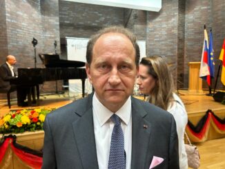 Deutschlands Botschafter in Moskau, Alexander Graf Lambsdorff, hat im Außenministerium in Moskau eine Protestnote erhalten, weil in Rostock ein Marinequartier zur Stärkung der Nato-Ostflanke eröffnet wurde. (Archivbild)