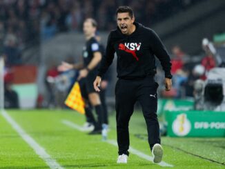 Sieglos in der Liga, Pokalaus beim Zweitligisten 1. FC Köln: Kiels Trainer Rapp.