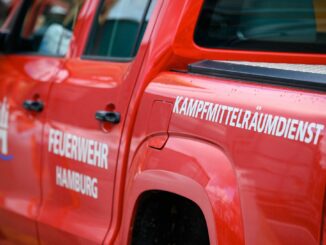 Ein Fahrzeug des Kampfmittelräumdienstes der Feuerwehr Hamburg. (Archivbild)