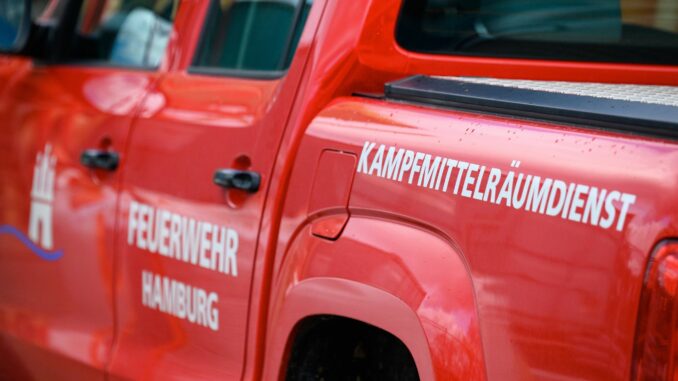 Ein Fahrzeug des Kampfmittelräumdienstes der Feuerwehr Hamburg. (Archivbild)