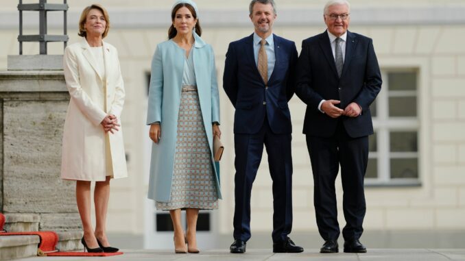 Für seinen Antrittsbesuch kam Frederik X. nun nach Deutschland und wurde vom Bundespräsidenten begrüßt.