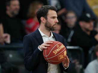 Hamburgs Trainer Benka Barloschky verliert mit seiner Mannschaft auch das zweite Eurocup-Spiel.