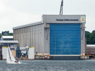 Wirtschaftsminister Ruhe Madsen (SPD) spricht sich klar gegen einen Einstieg des Landes bei den notleidenden Werften aus. (Archivbild)