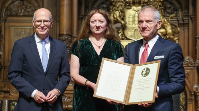 Die Schriftstellerin Claire Keegan erhält den Sigfried Lenz Preis.