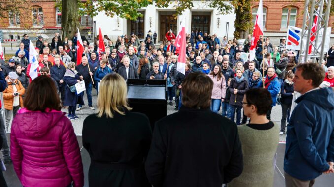 In Kiel wurde gegen die Justizreform demonstriert.