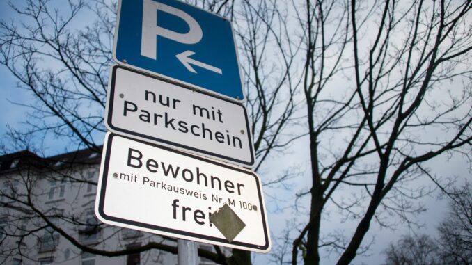 Oberverwaltungsgericht befindet Bewohnerparkzone am Hamburger Grindelhof für rechtswidrig. (Archivbild)