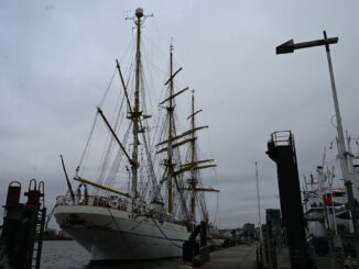 Das Segelschulschiff "Gorch Fock" wurde von Tausenden Menschen in Hamburg besucht.