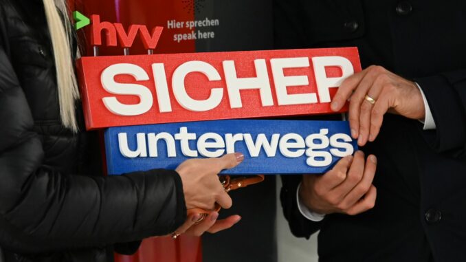 Unter dem Motto «Sicher unterwegs» will der HVV auf Plakaten und Bildschirmen über Sicherheitseinrichtungen aufklären.