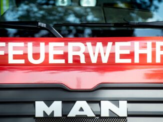 Die Feuerwehr wurde wegen einer Schlange zu einem Zentrallager gerufen. (Symbolbild)