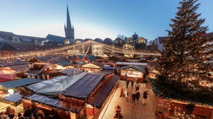 Am Montag beginnen die Weihnachtsmärkte in Lübeck (Symbolbild)