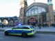 In einer Kneipe am Hamburger Hauptbahnhof hatte ein 41-Jähriger erst den Diebstahl seines Handys angezeigt und wurde dann selbst Tatverdächtiger im Fall einer sexuellen Belästigung. (Symbolbild)