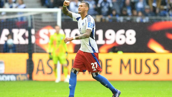 Traf zweimal vor der Pause im Twente-Test:  HSV-Stürmer Davie Selke