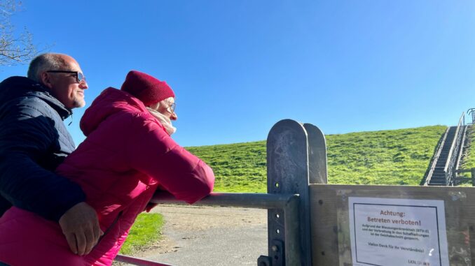 Von diesem Wochenende an könne alle Deiche wieder betreten werden. 