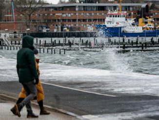 Auch heute erwartet die Menschen in Norddeutschland windiges Winterwetter. (Symbolbild)