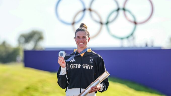 Golferin Esther Henseleit gewann bei den Olympischen Spielen in Paris überraschend die Silbermedaille.