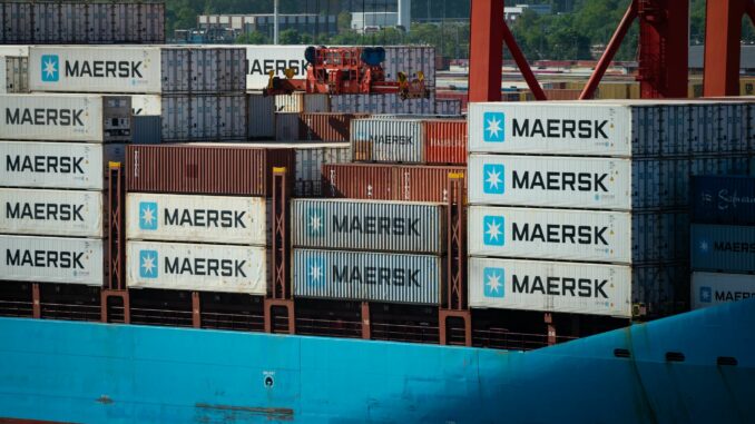 Die Reederei Maersk will seinen Standort in Hamburg ausbauen.