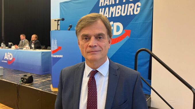 Die Hamburger AfD zieht erneut mit Bernd Baumann als Spitzenkandidat in den Bundestagswahlkampf