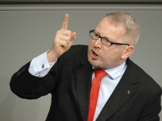 Nach rund vier Jahren hat die Staatsanwaltschaft Köln das Cum-Ex-Ermittlungsverfahren gegen den früheren SPD-Bundestagsabgeordneten Johannes Kahrs eingestellt. (Archivbild)