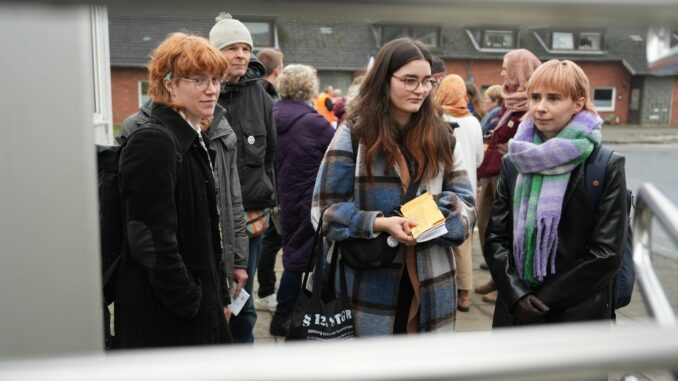 Zwei Aktivistinnen der Klimaschutzgruppe Letzte Generation wurden nach Aktionen auf Sylt zu Haftstrafen verurteilt. (Archivbild)