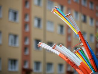 Schleswig-Holstein hat beim Ausbau des Glasfaserkabel-Netzes eine führende Position in Deutschland. (Symbolfoto)