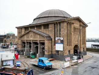 Trotz der andauernden Sanierung der Weströhre können Fußgänger und Radfahrer ab dem Wochenende wieder die Oströhre des Tunnels nutzen.